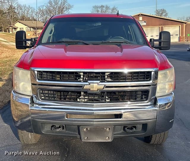 Image of Chevrolet 2500HD equipment image 1