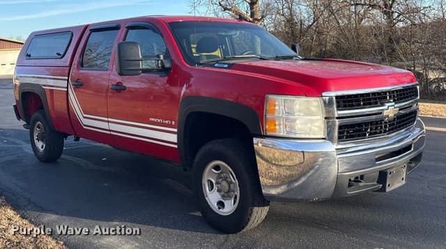 Image of Chevrolet 2500HD equipment image 2