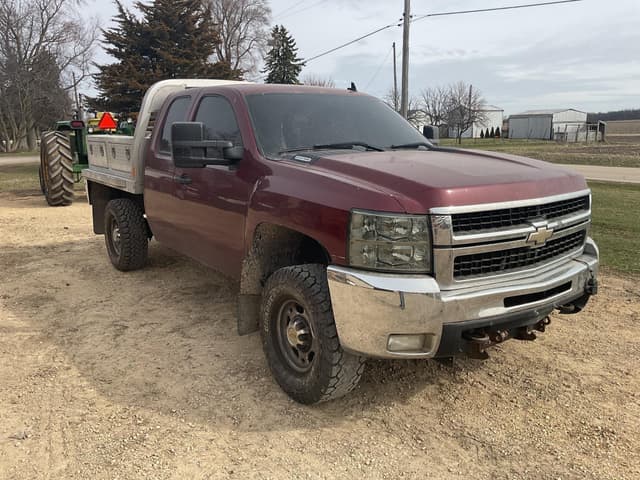 Image of Chevrolet 2500HD equipment image 2