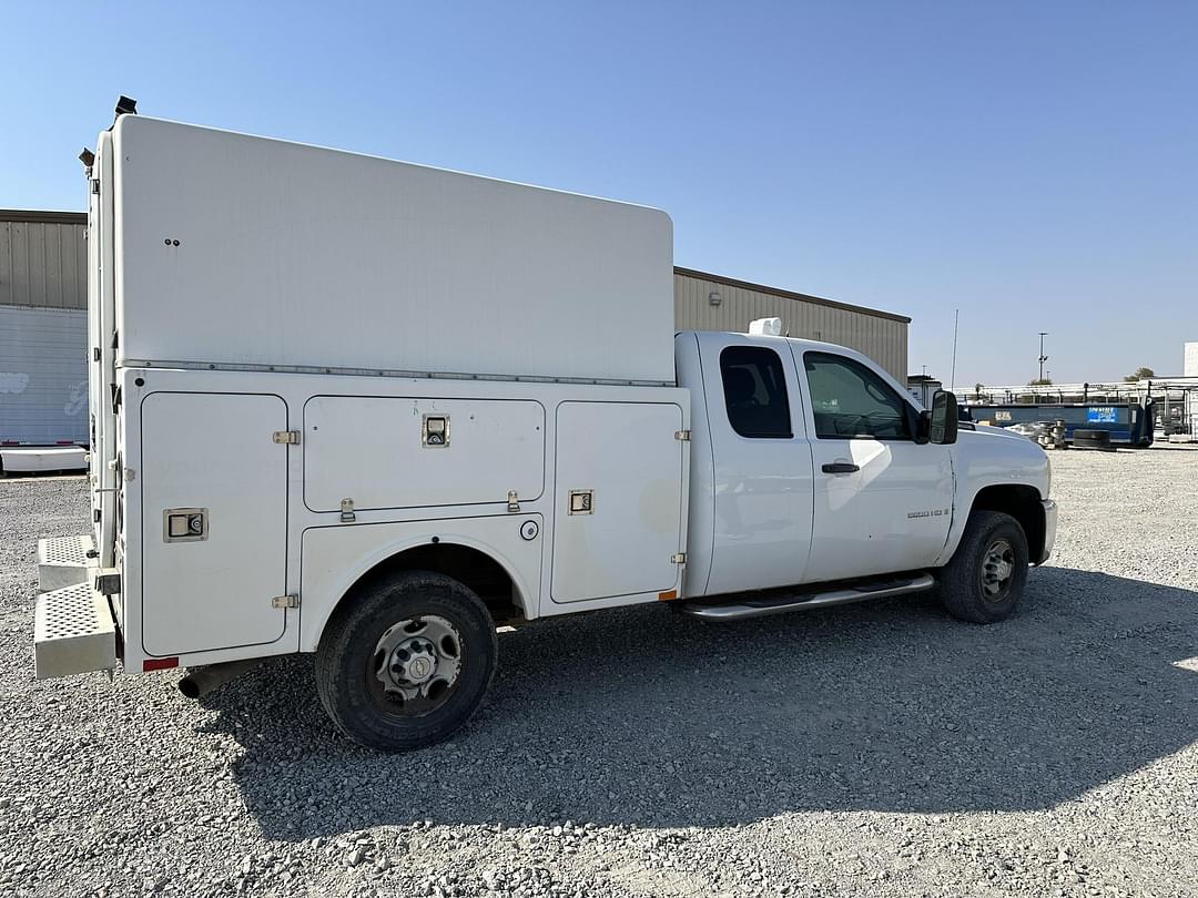 Image of Chevrolet 2500HD Primary image