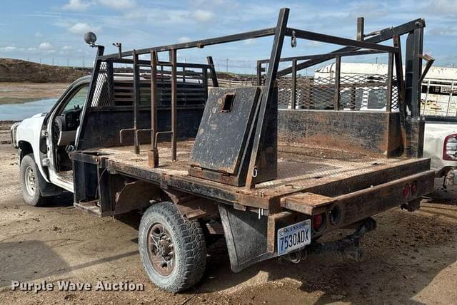 Image of Chevrolet 2500HD equipment image 4