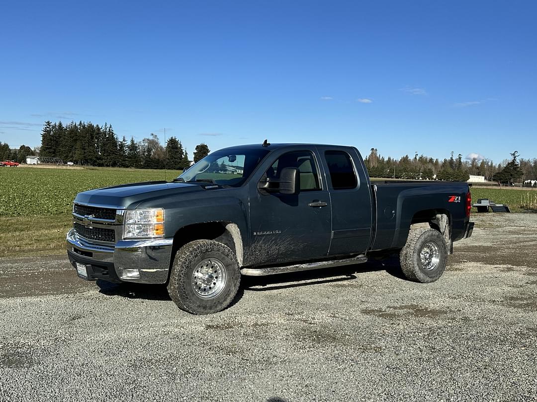 Image of Chevrolet 2500HD Primary image