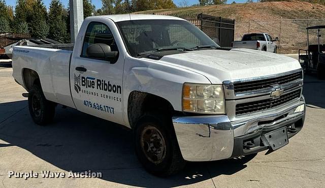 Image of Chevrolet 2500HD equipment image 2