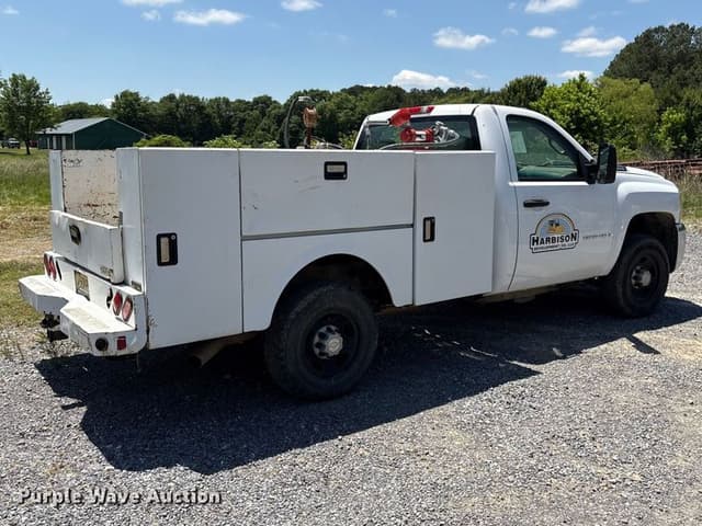 Image of Chevrolet 2500HD equipment image 4