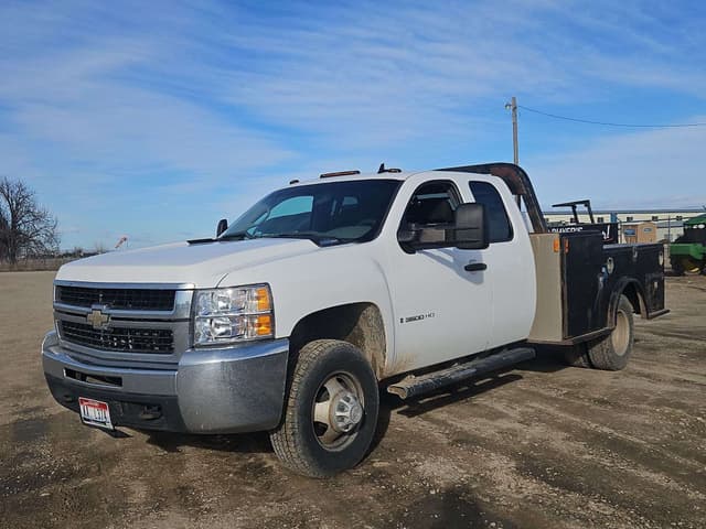 Image of Chevrolet 3500HD equipment image 1