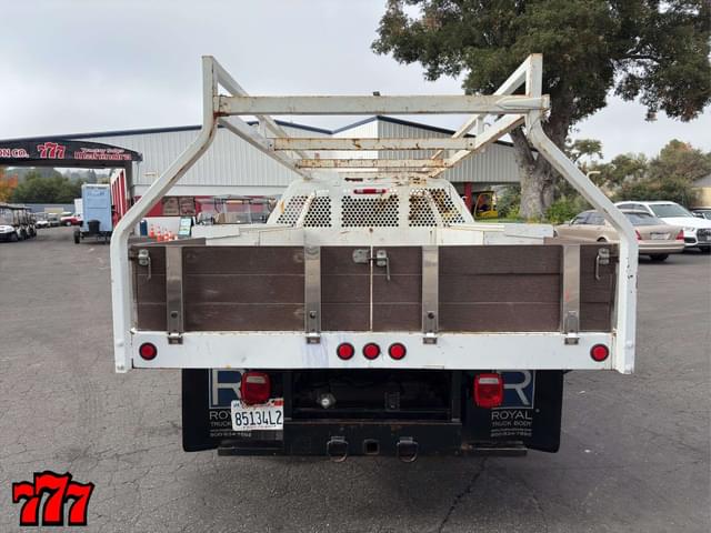 Image of Chevrolet 3500 equipment image 4