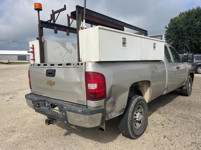 Image of Chevrolet 3500HD equipment image 1