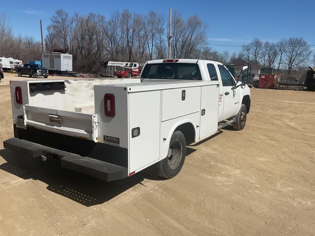 Image of Chevrolet 3500HD equipment image 4