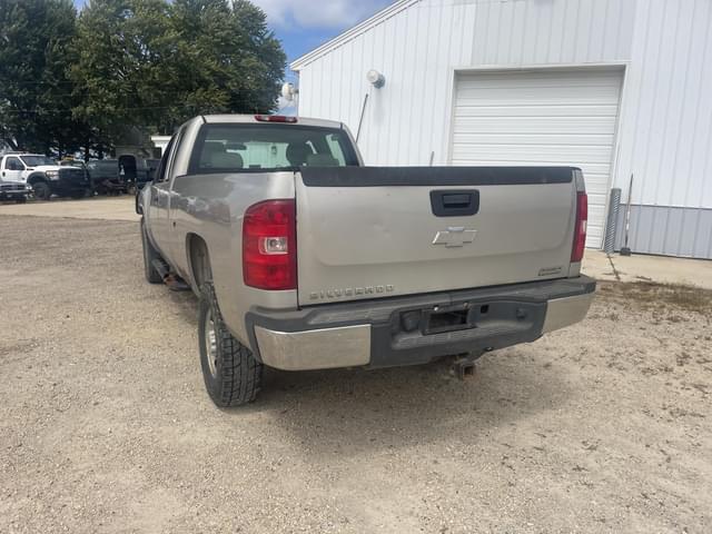Image of Chevrolet 3500HD equipment image 3