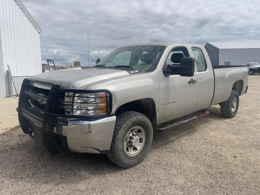 Image of Chevrolet 3500HD Primary image