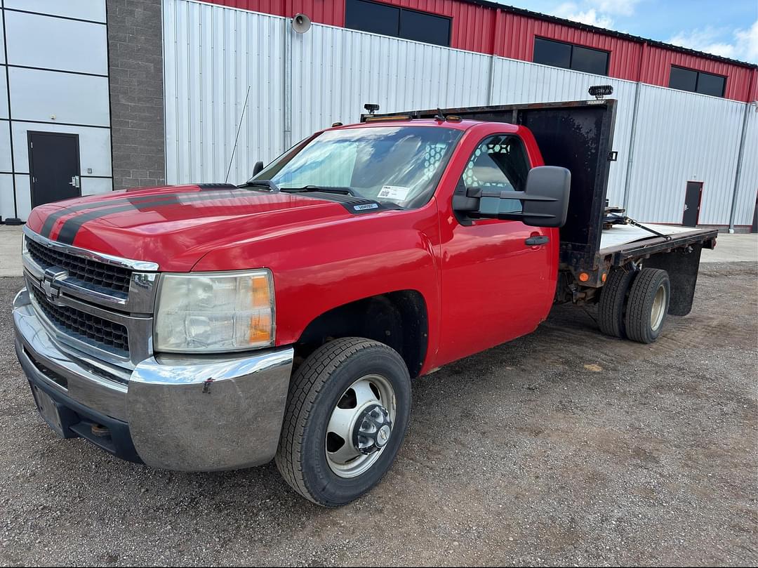 Image of Chevrolet 3500HD Primary image
