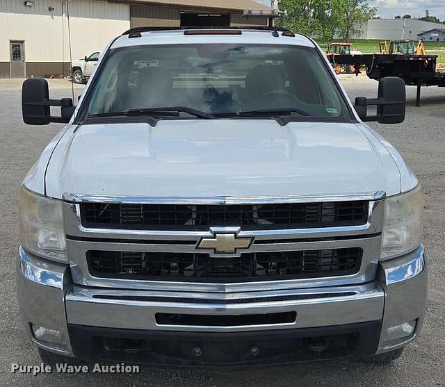 Image of Chevrolet 3500HD equipment image 1