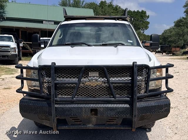 Image of Chevrolet 3500HD equipment image 1