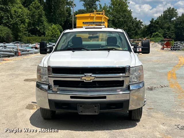 Image of Chevrolet 3500HD equipment image 1