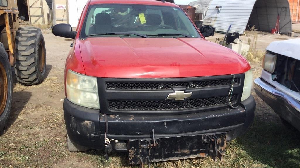 Image of Chevrolet Silverado Image 1