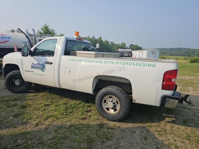 Image of Chevrolet Silverado equipment image 2