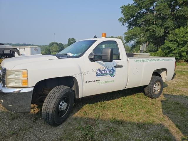Image of Chevrolet Silverado equipment image 1