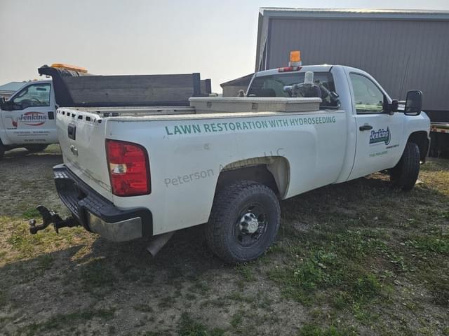 Image of Chevrolet Silverado equipment image 4