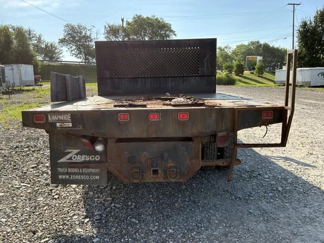 Image of Chevrolet Silverado equipment image 3