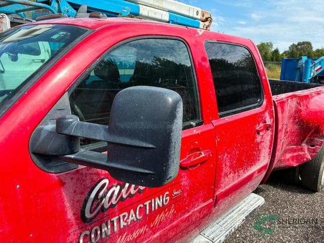 Image of Chevrolet Silverado equipment image 4
