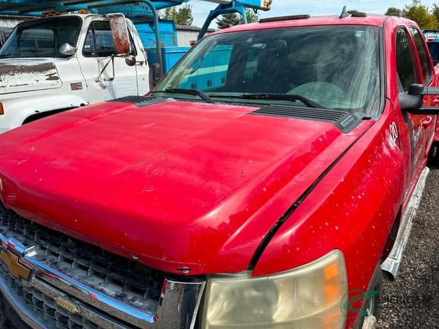 Image of Chevrolet Silverado equipment image 1