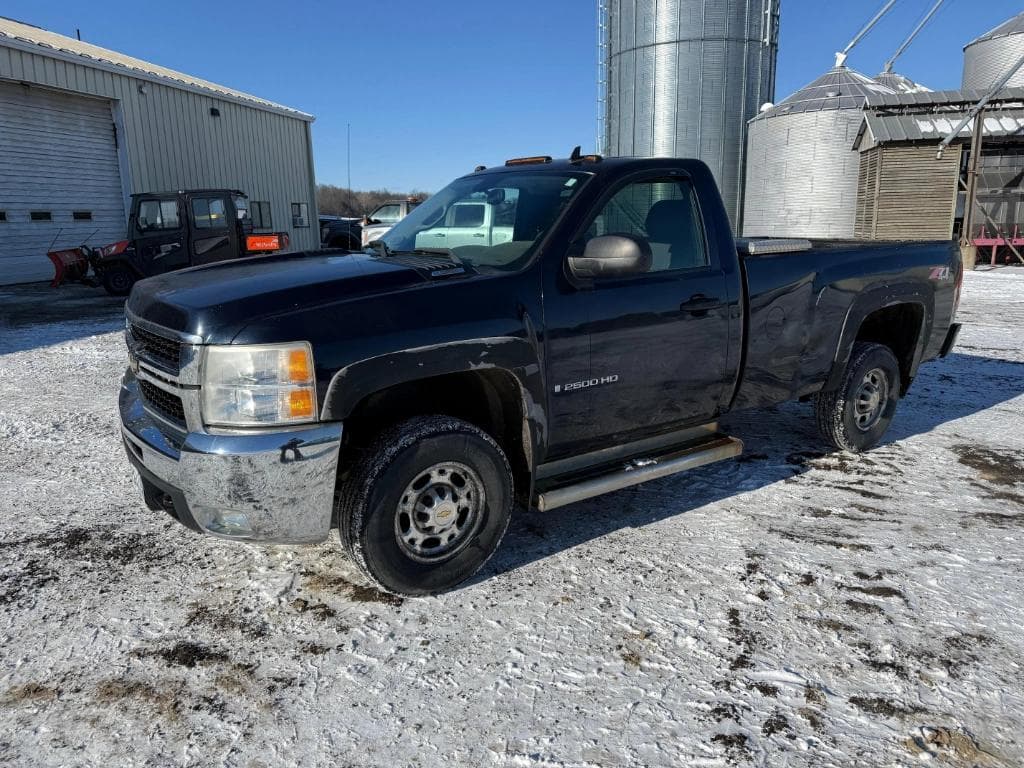 Image of Chevrolet 2500HD Primary image