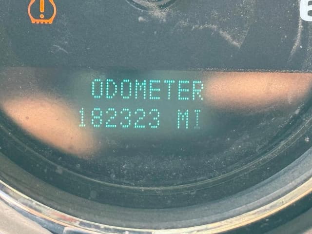 Image of Chevrolet 2500HD equipment image 3