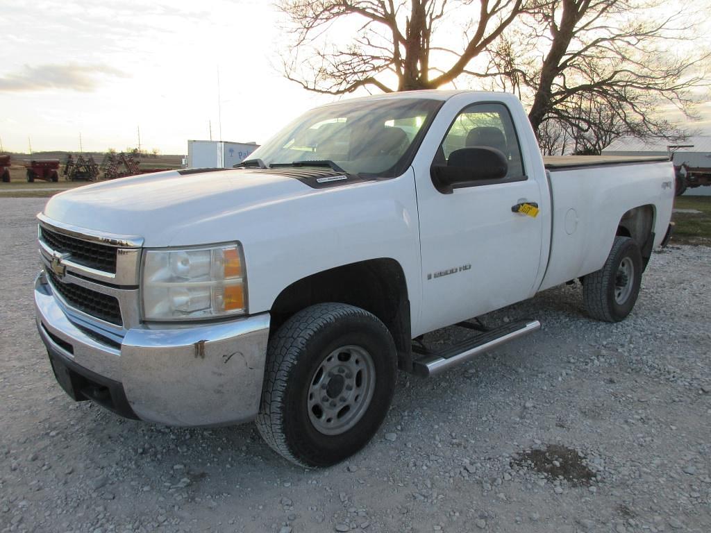 Image of Chevrolet 2500HD Primary image