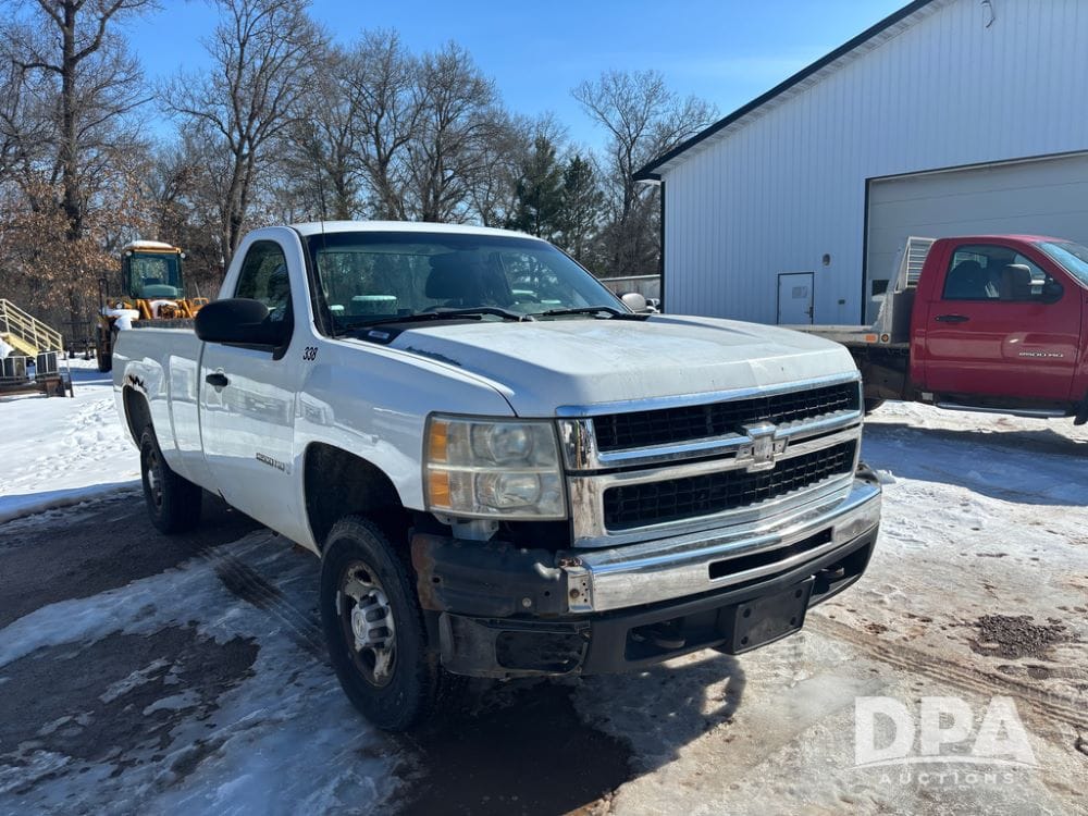 2008 Chevrolet 2500HD Equipment Image0