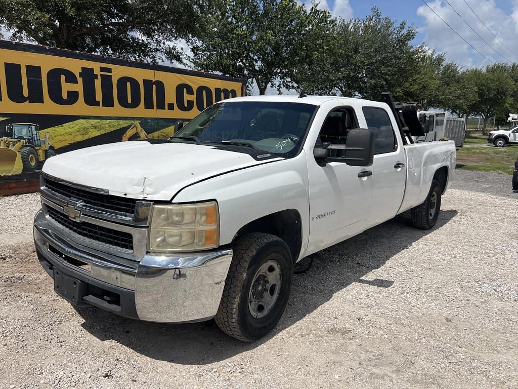 Image of Chevrolet 2500HD Primary image