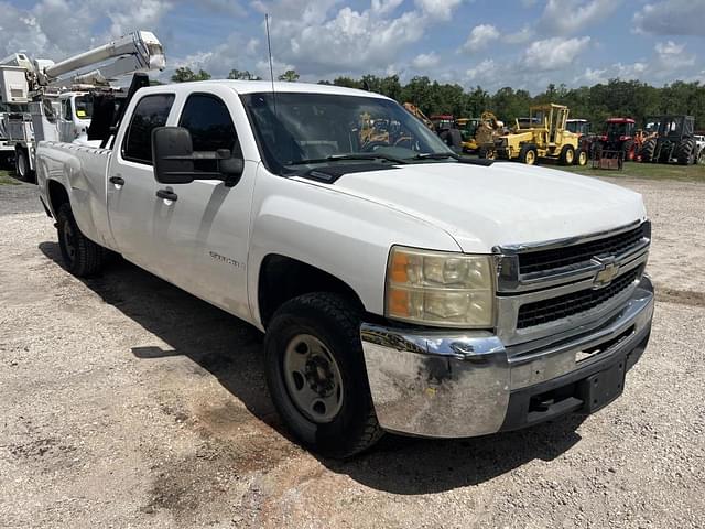 Image of Chevrolet 2500HD equipment image 4