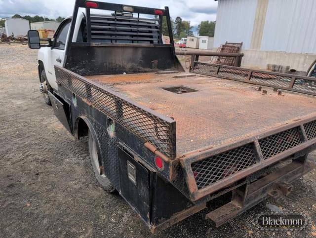 Image of Chevrolet 3500 equipment image 4