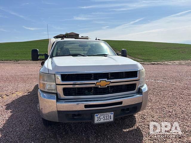 Image of Chevrolet 3500HD equipment image 4