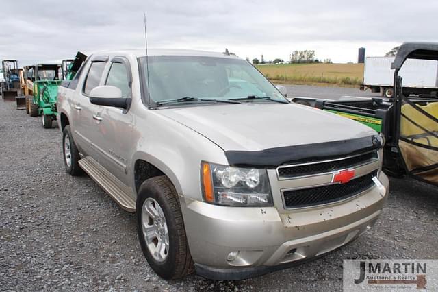 Image of Chevrolet Avalanche equipment image 1