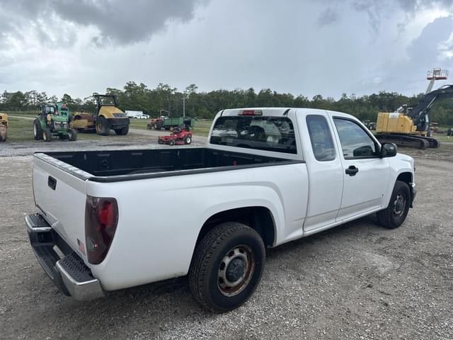 Image of Chevrolet Colorado equipment image 2