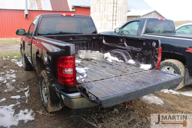Image of Chevrolet 1500 equipment image 3