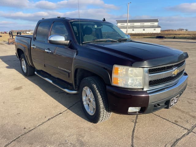Image of Chevrolet 1500 equipment image 2