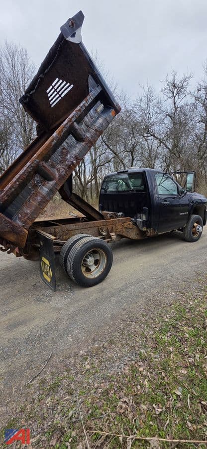 Image of Chevrolet 3500HD equipment image 2