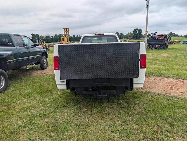 Image of Chevrolet Silverado equipment image 4