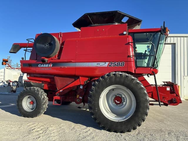 Image of Case IH 2588 equipment image 2