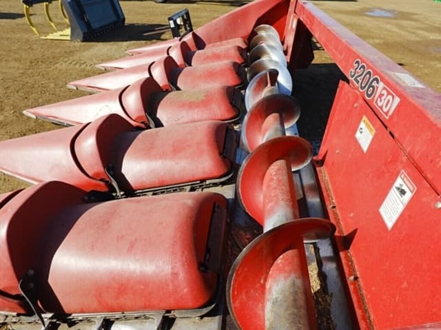 Image of Case IH 3206 equipment image 4