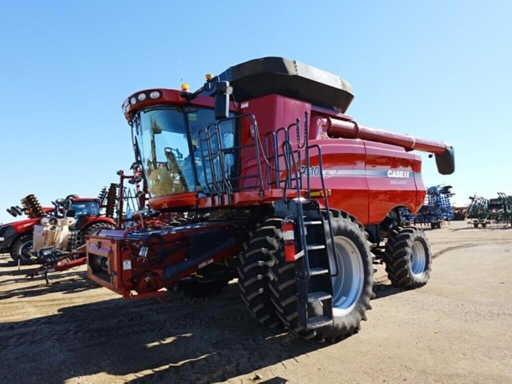 Image of Case IH 7010 Primary image
