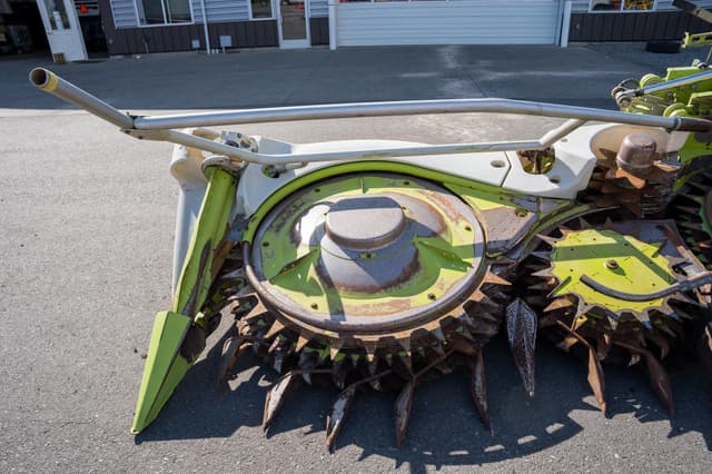 Image of CLAAS Orbis 750 equipment image 3