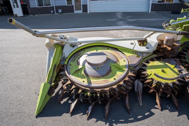 Image of CLAAS Orbis 750 equipment image 3