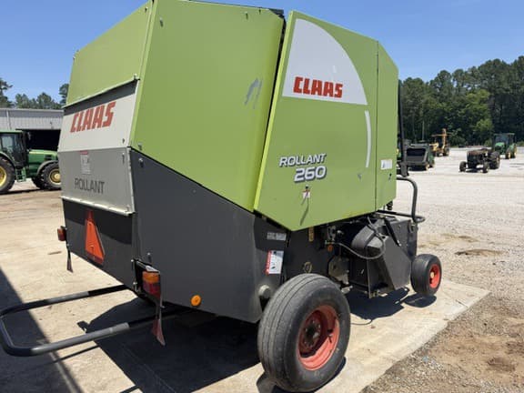 Image of CLAAS Rollant 260 equipment image 4