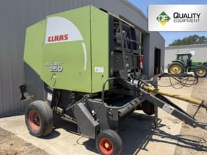 2008 CLAAS Rollant 260 Image