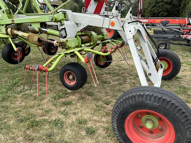 Image of CLAAS Volto 1320T equipment image 2