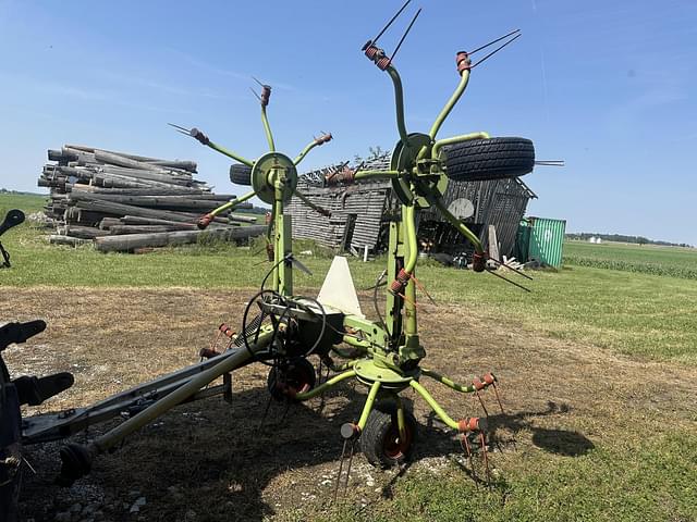 Image of CLAAS Volto 52T equipment image 1