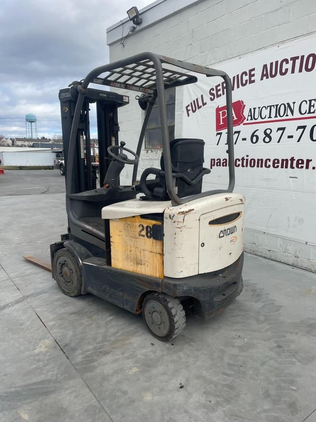 Image of Crown FC4515-40 equipment image 3