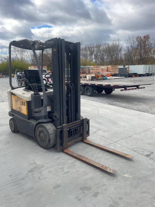 Image of Crown FC4515-40 equipment image 1